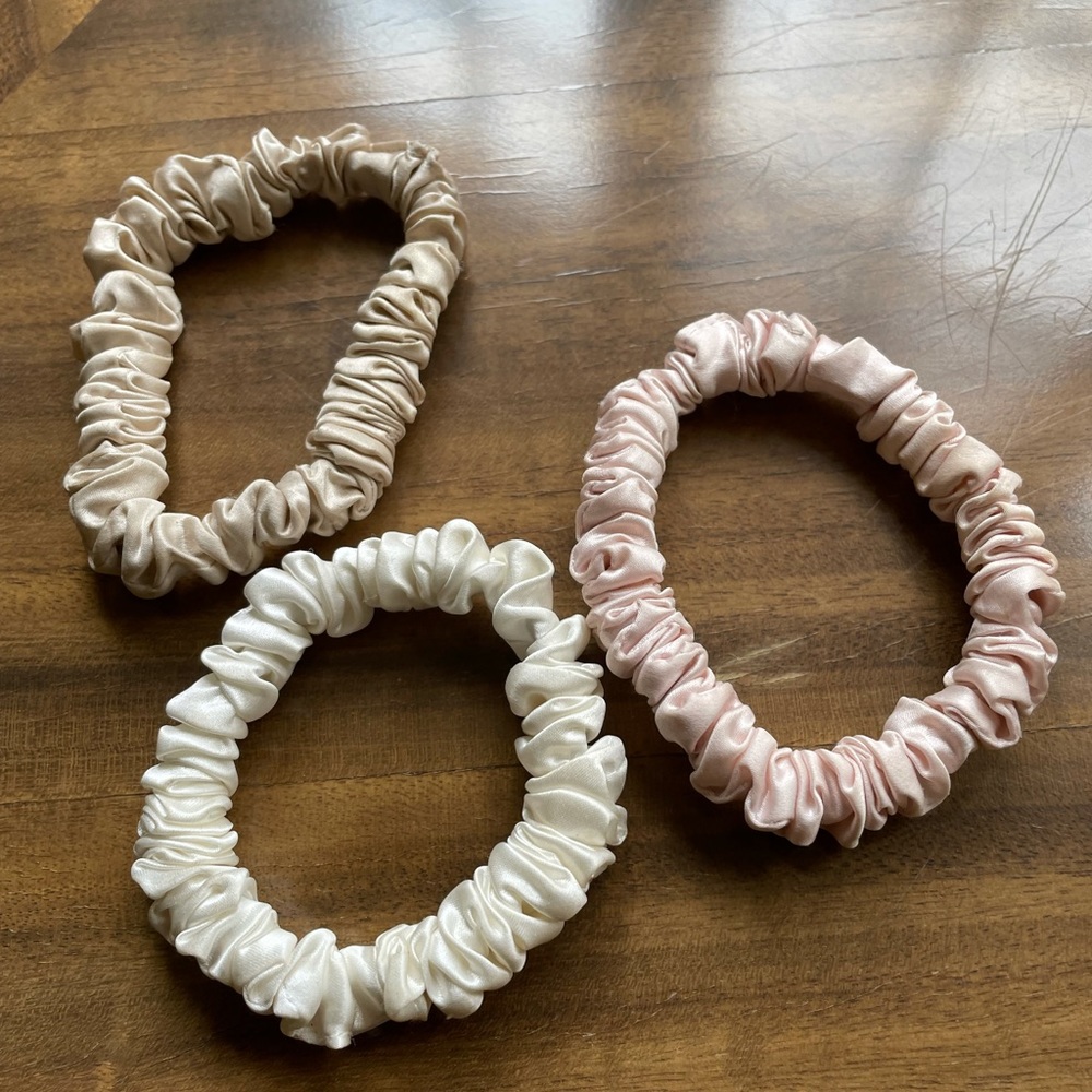 100% Mulberry Silk Scrunchies Qty 3